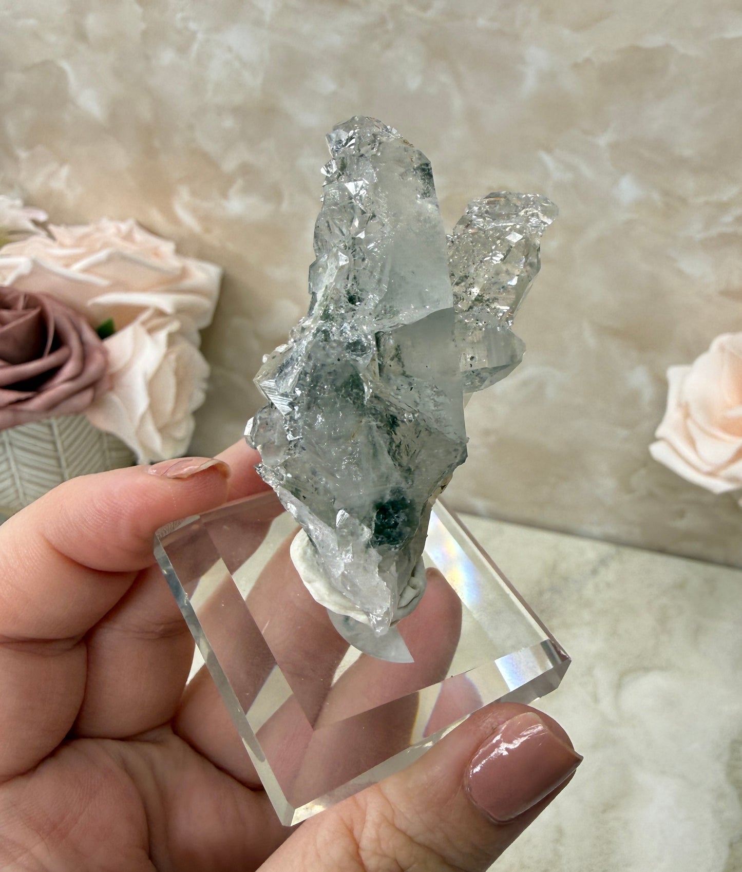 Apopyhllite & Quartz with Chlorite Cluster