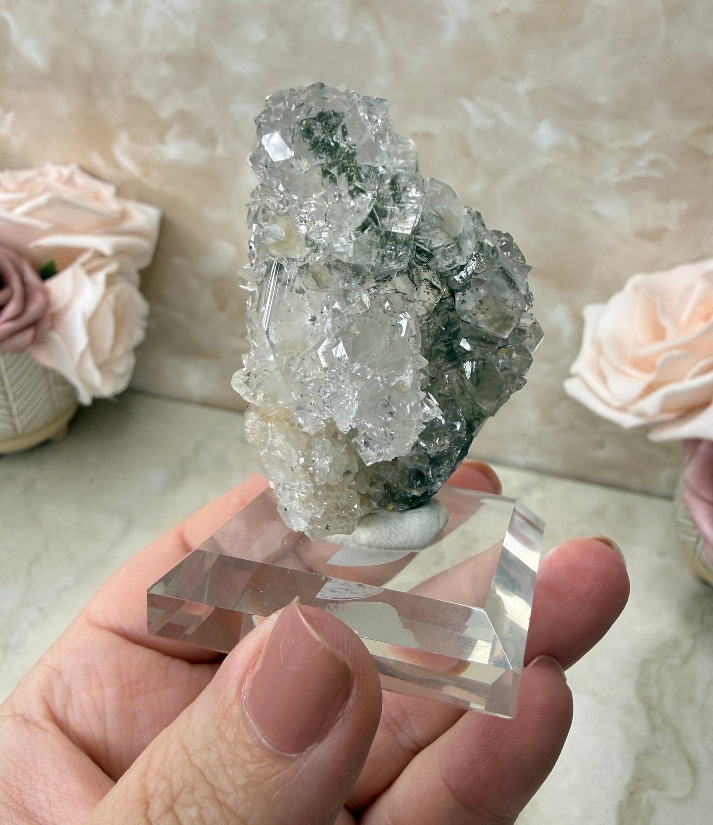 Apopyhllite & Quartz with Chlorite Cluster