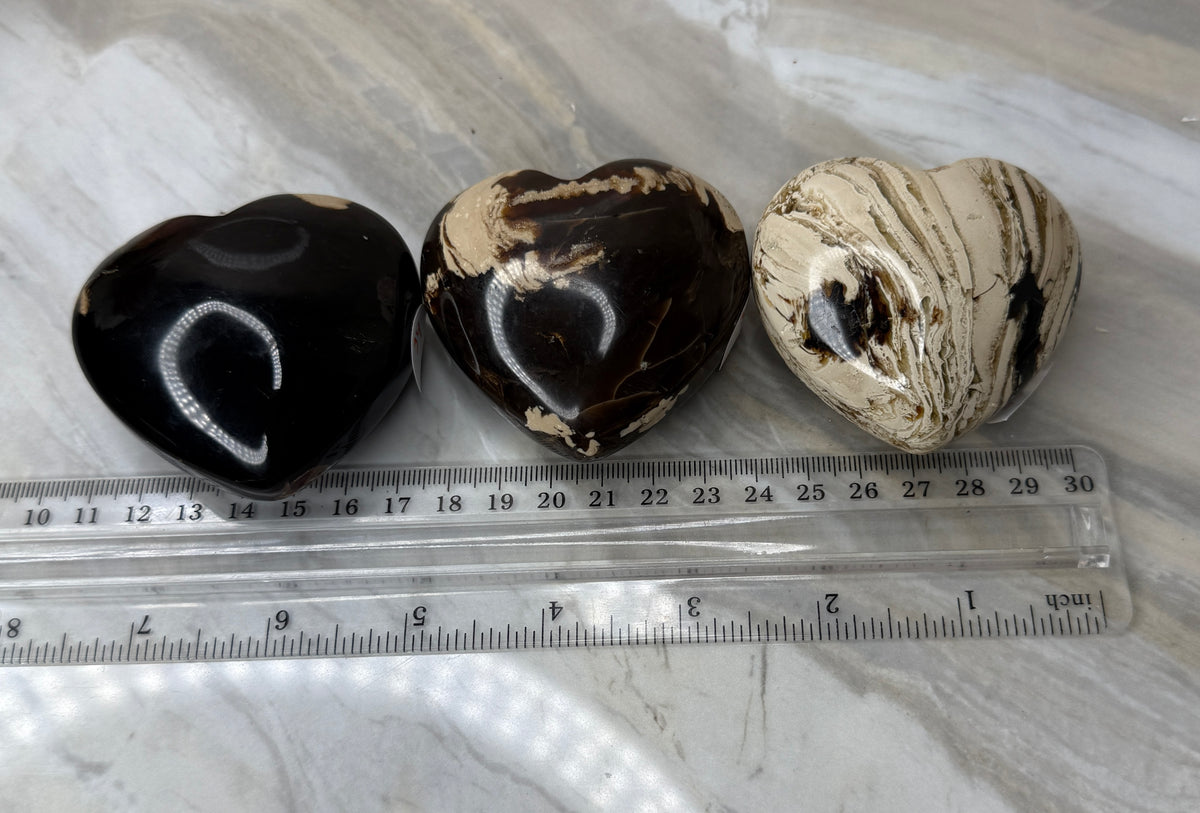 UV Reactive Indonesian Blue Amber Heart