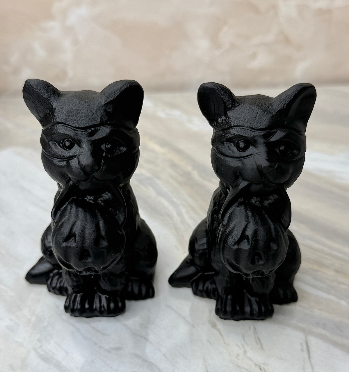 Obsidian Halloween Cat Carving