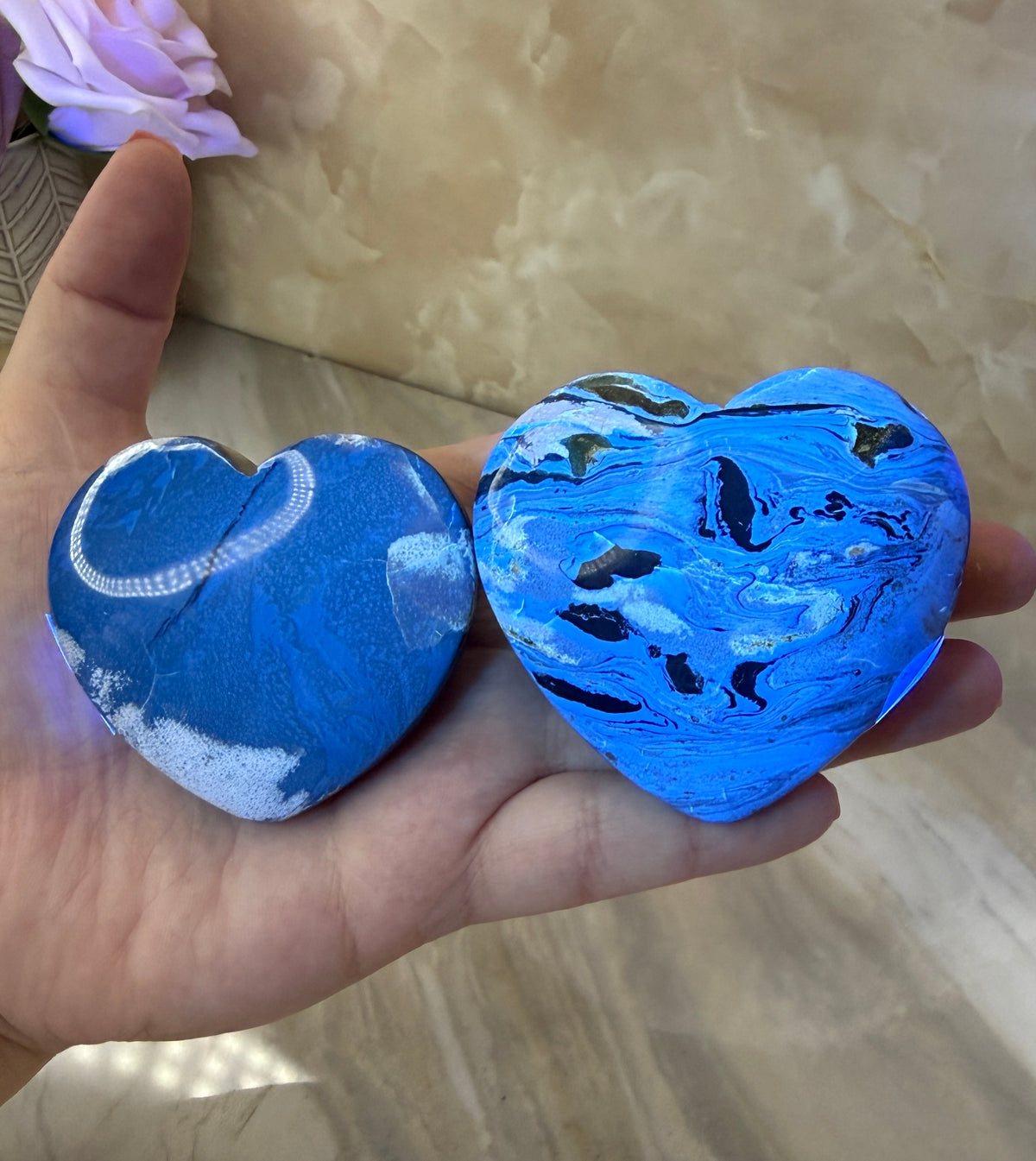 UV Reactive Indonesian Blue Amber Heart
