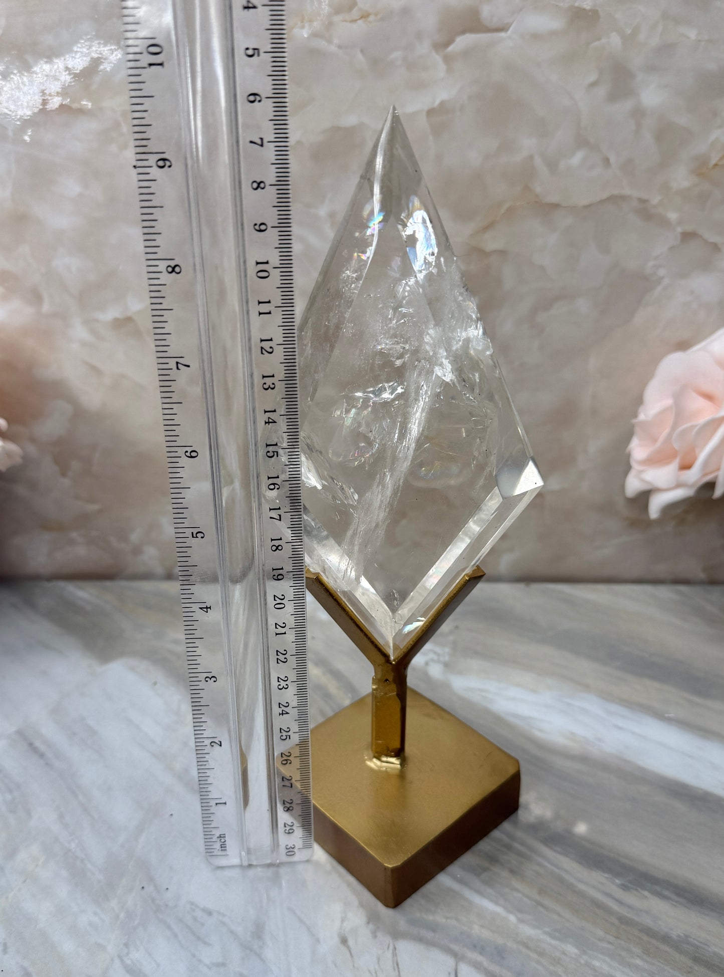 High Quality Clear Quartz Diamond on Stand