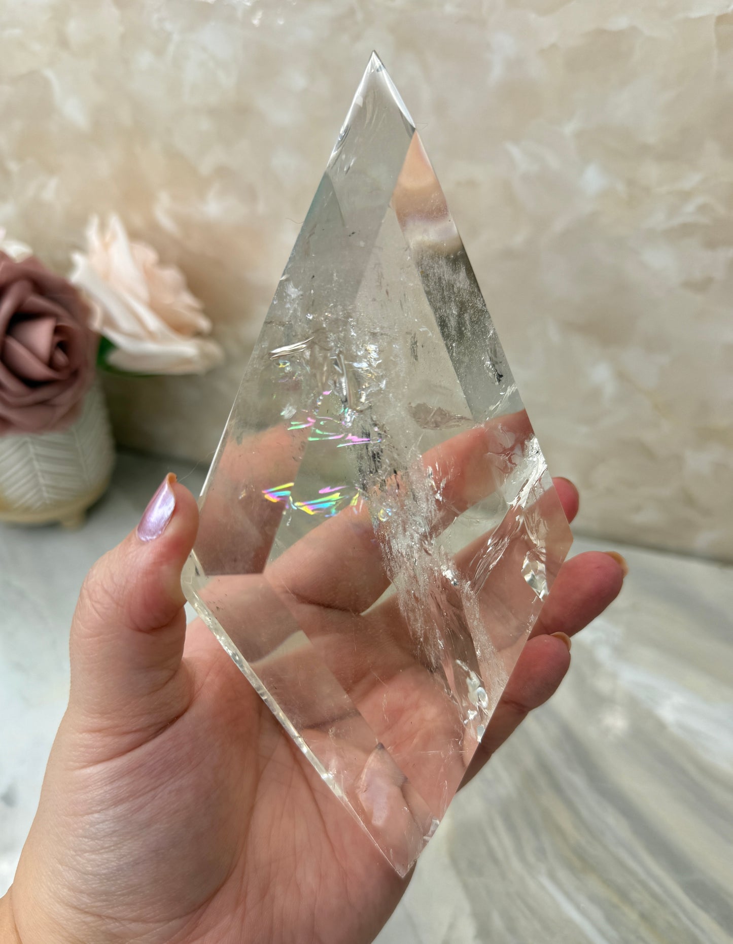 High Quality Clear Quartz Diamond on Stand
