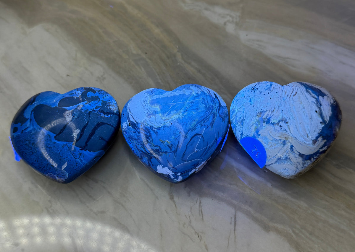 UV Reactive Indonesian Blue Amber Heart