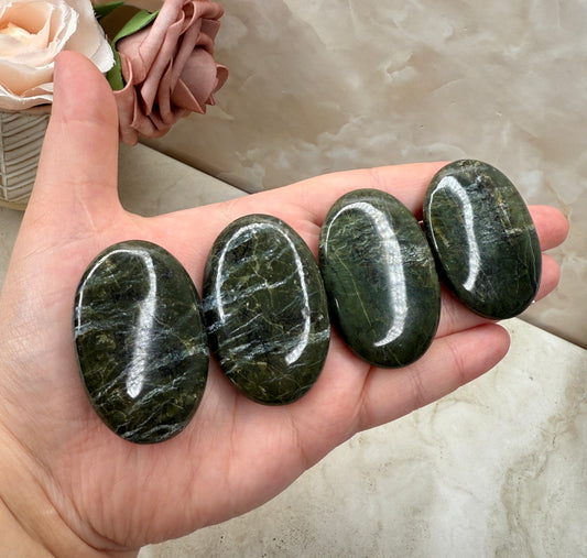 Pietersite Palmstone