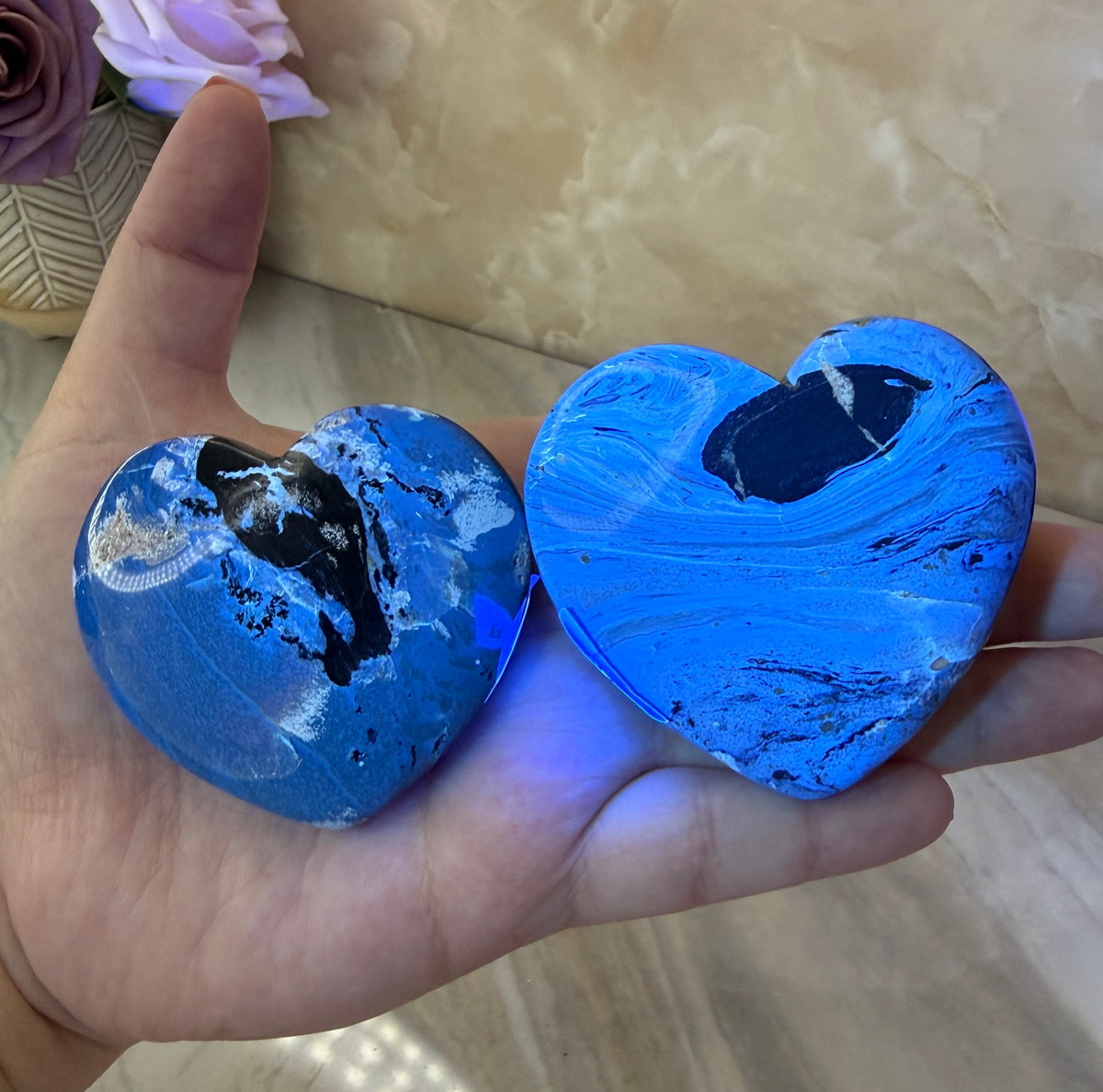 UV Reactive Indonesian Blue Amber Heart