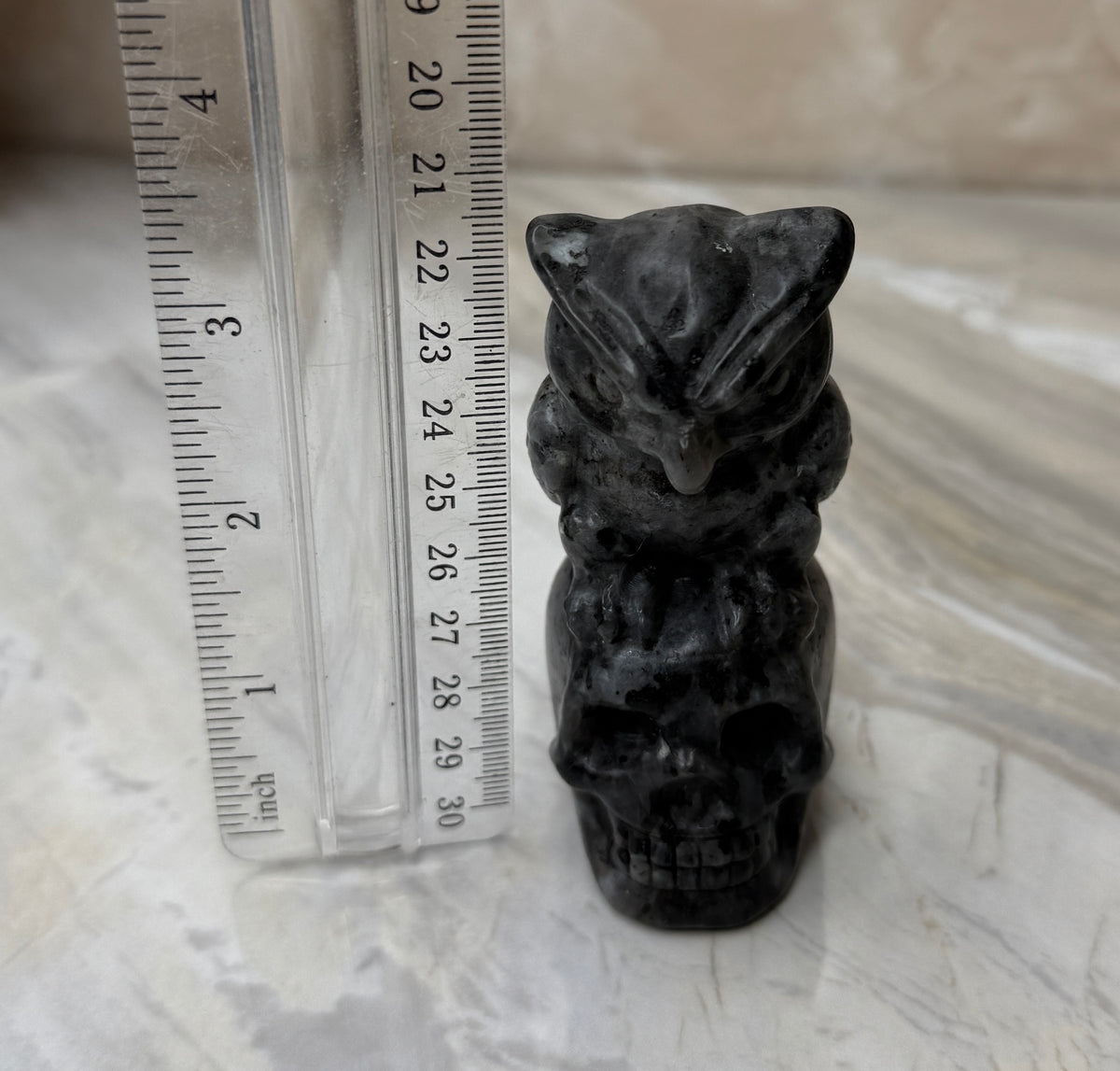 Larvikate Owl & Skull Carving