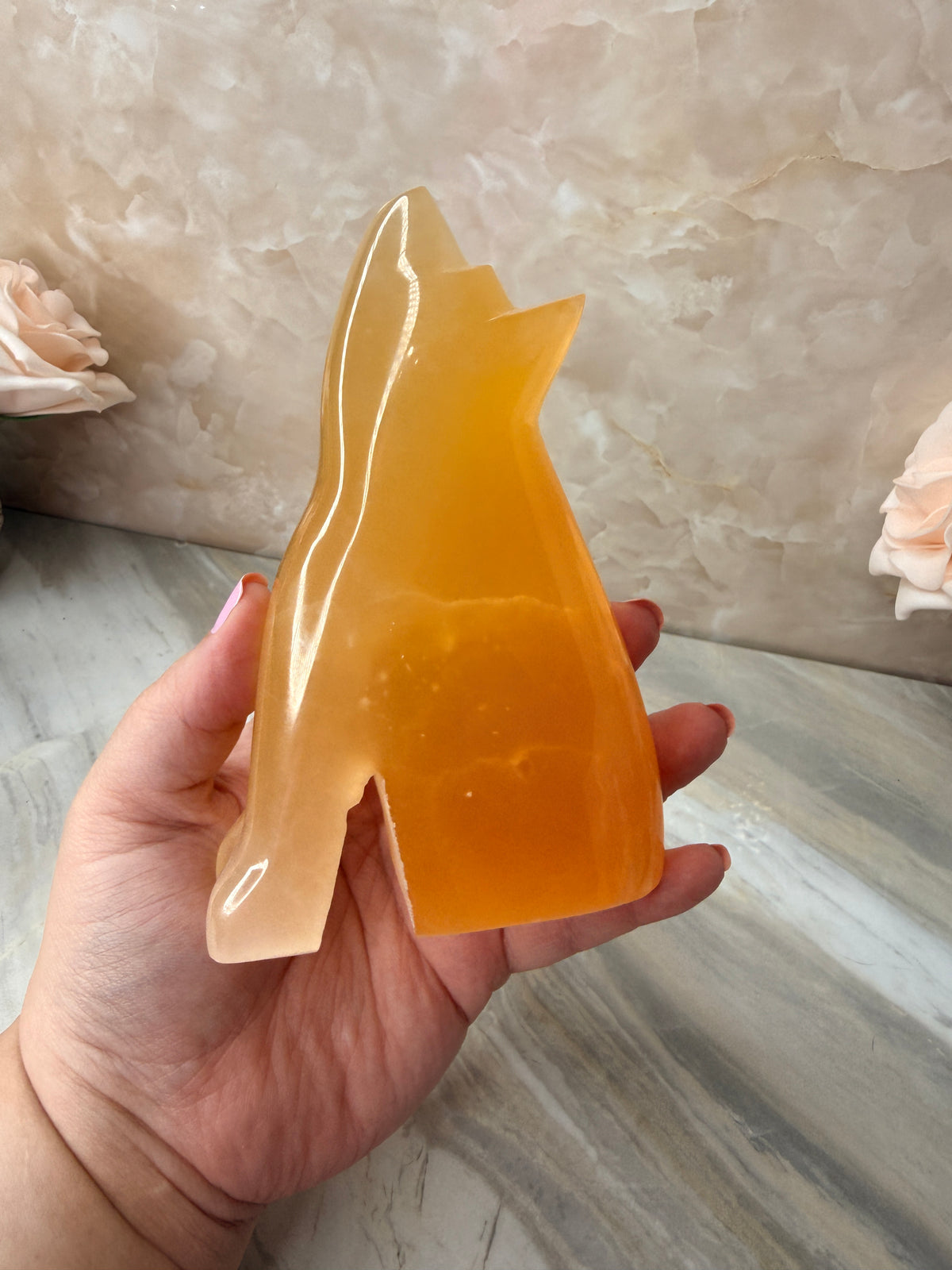 Honeycomb Calcite Wolf Carving