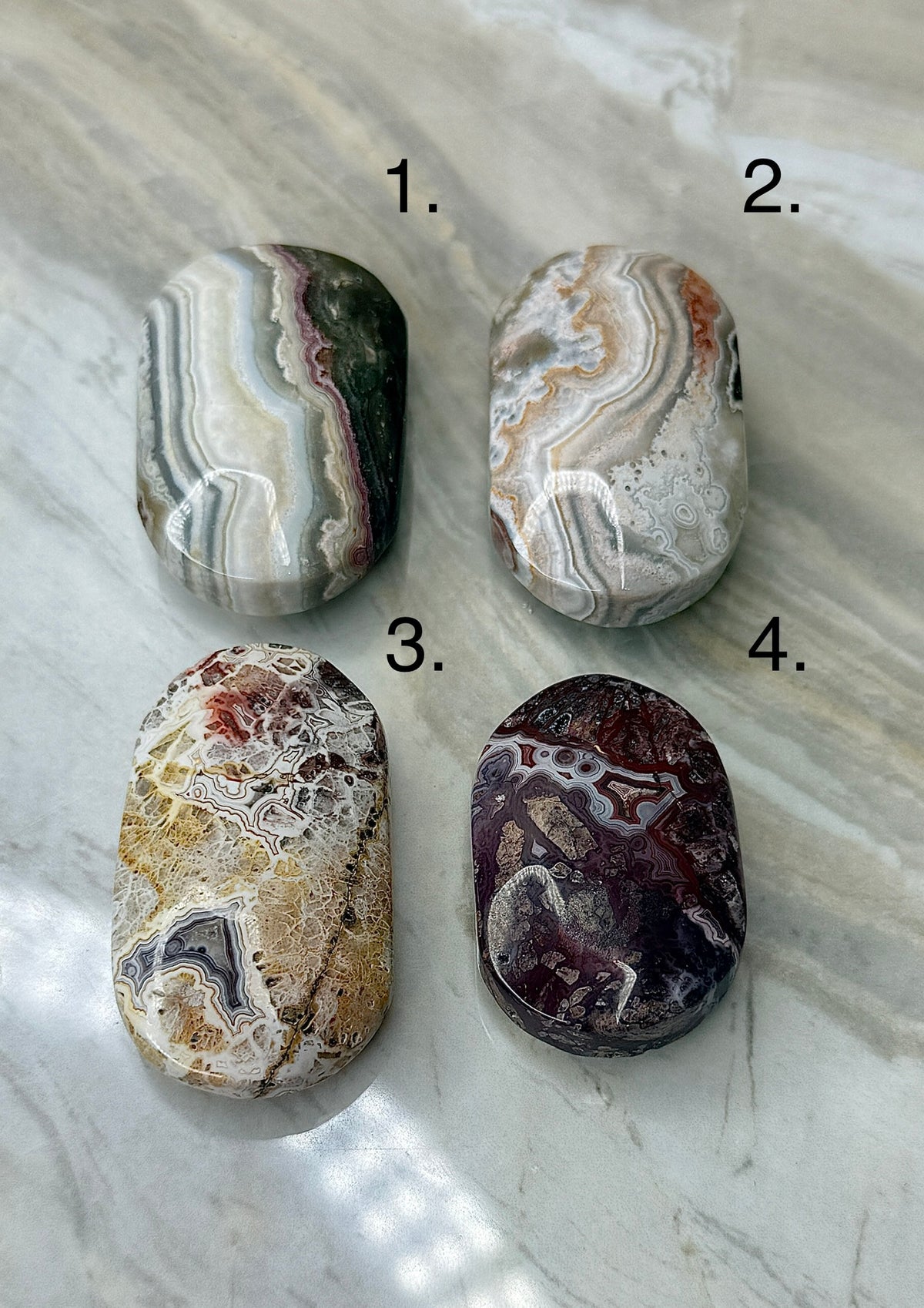 Lace Agate Palmstone