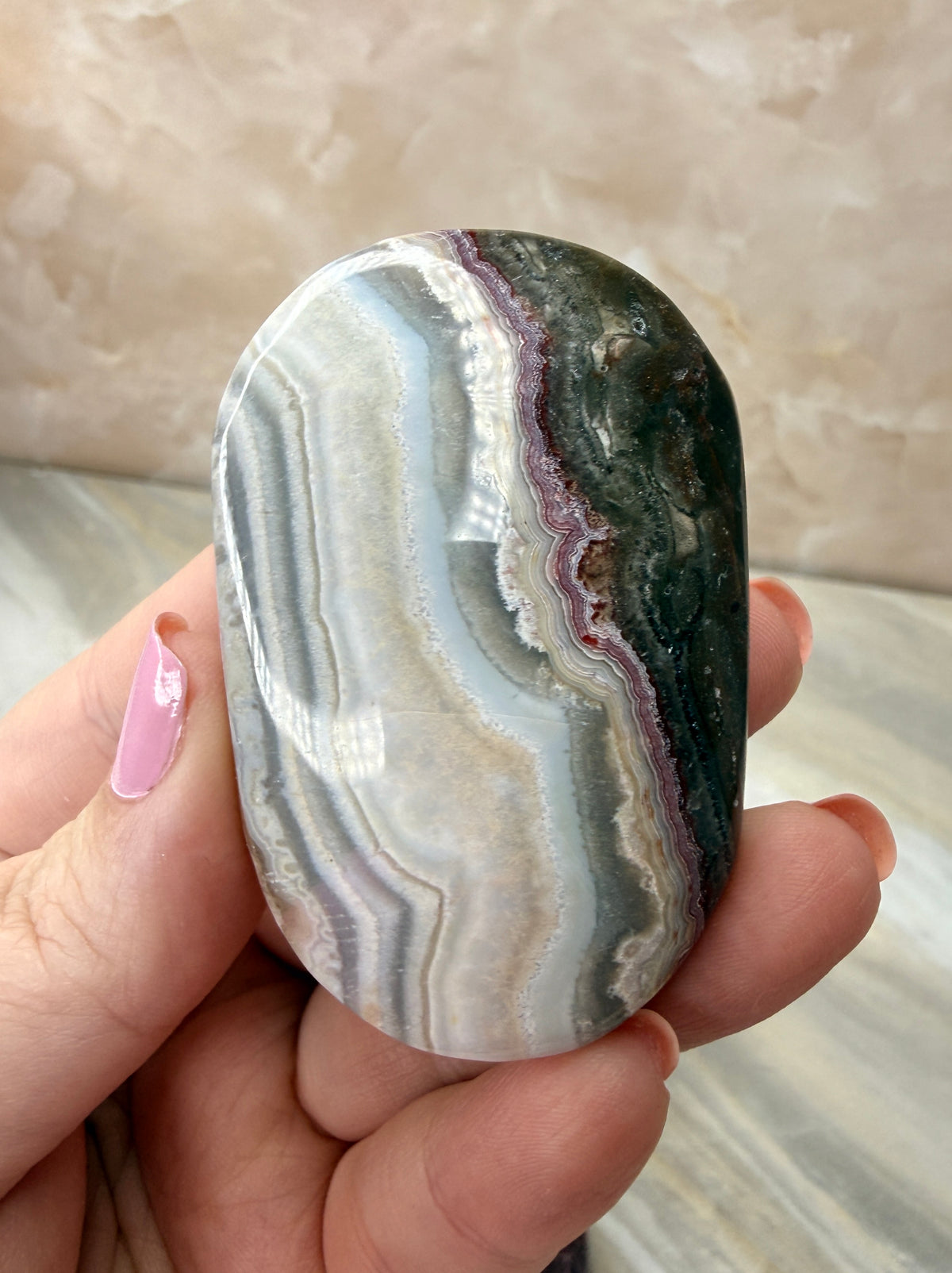 Lace Agate Palmstone