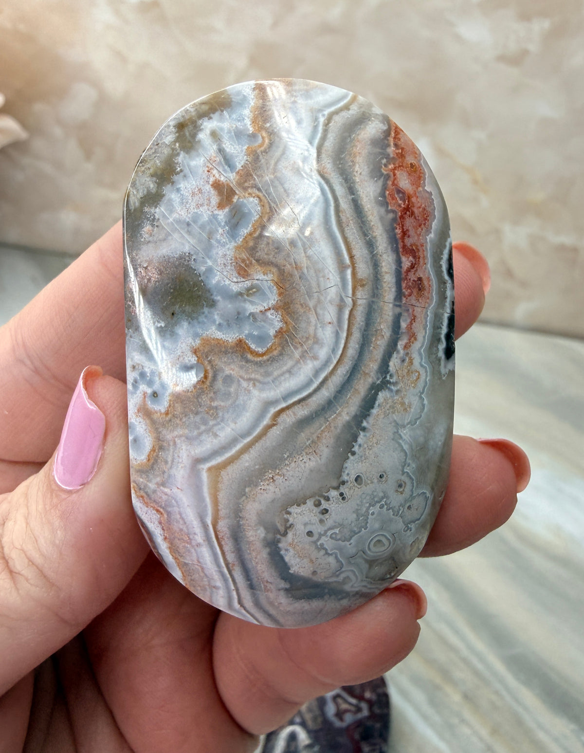 Lace Agate Palmstone