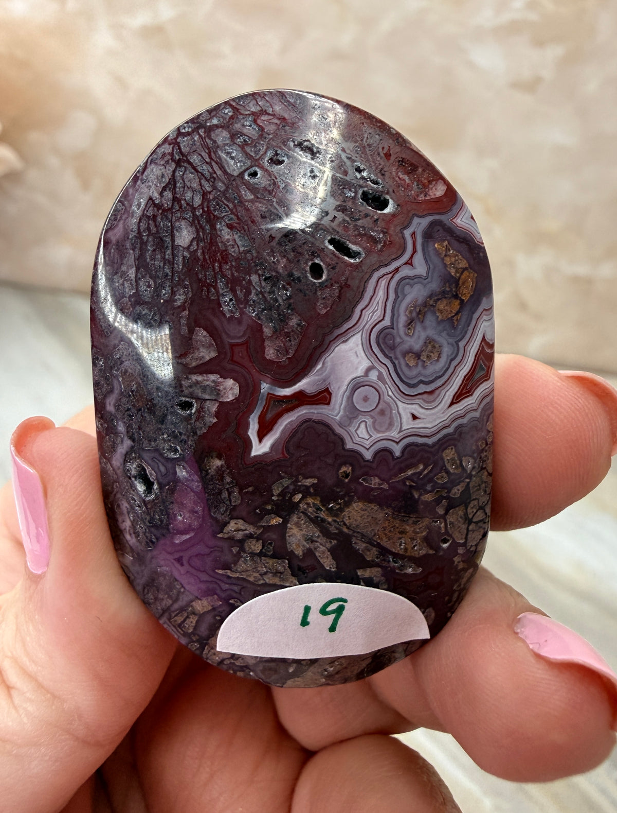 Lace Agate Palmstone